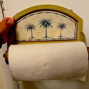 Plain tree 🌴 paper towel holder